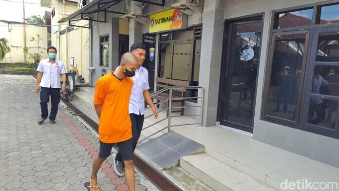 tersangka-penjual-teman-perempuannya-untuk-threesome-di-mojokerto_169