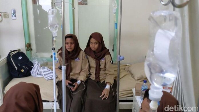 10-orang-siswa-mts-negeri-4-tulungagung-keracunan-minuman-cappucino-cincau-2_169