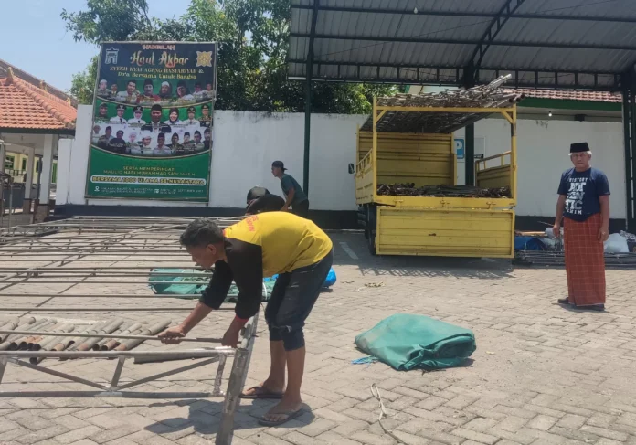 Haul-Akbar-2-4179560996