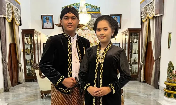 pakaian-adat-5-2929572036
