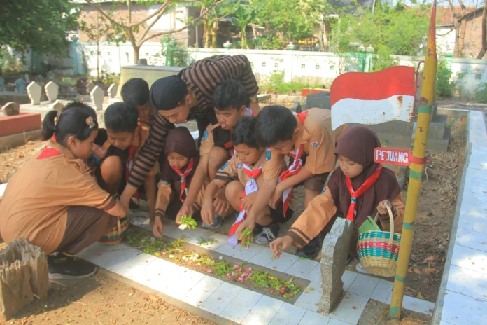 ziarah-makam-pahlawan-5-683013102